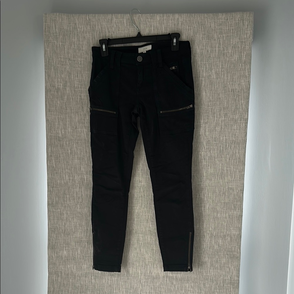 Joie Black Skinny Pants with Zipper Details